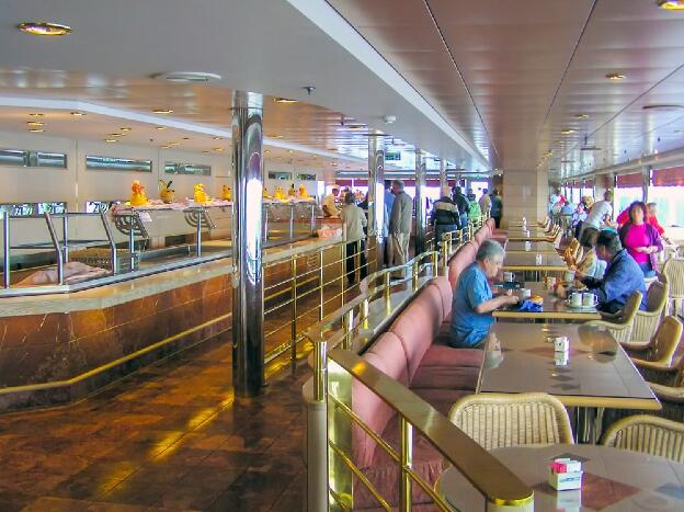 MSC Opera (MSC Cruises) - Le Vele Cafeteria on the Tosca deck (11)